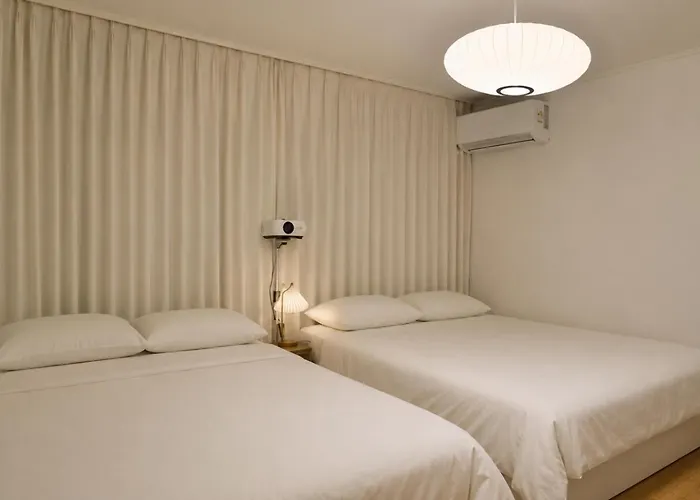 Aneuk,3br,8명,장기숙박,서울대학교,친절한 국가공인 관광통역 안내사의 호텔급 컨시어지 서비스,강남,홍대,명동,,성수,고척돔,kspo돔,지하철,도심접근성 Seoel
