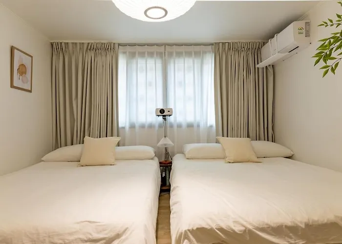Villa Aneuk,3br,8명,장기숙박,서울대학교,친절한 국가공인 관광통역 안내사의 호텔급 컨시어지 서비스,강남,홍대,명동,,성수,고척돔,kspo돔,지하철,도심접근성 *