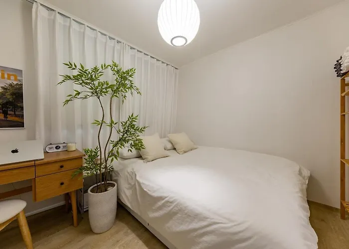 Aneuk,3br,8명,장기숙박,서울대학교,친절한 국가공인 관광통역 안내사의 호텔급 컨시어지 서비스,강남,홍대,명동,,성수,고척돔,kspo돔,지하철,도심접근성 Villa