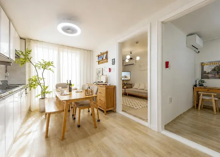 Aneuk,3br,8명,장기숙박,서울대학교,친절한 국가공인 관광통역 안내사의 호텔급 컨시어지 서비스,강남,홍대,명동,,성수,고척돔,kspo돔,지하철,도심접근성 Villa Seoel