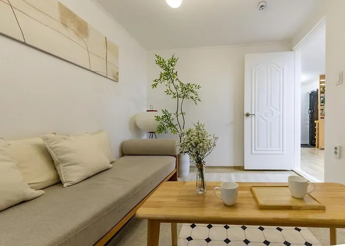 Aneuk,3br,8명,장기숙박,서울대학교,친절한 국가공인 관광통역 안내사의 호텔급 컨시어지 서비스,강남,홍대,명동,,성수,고척돔,kspo돔,지하철,도심접근성