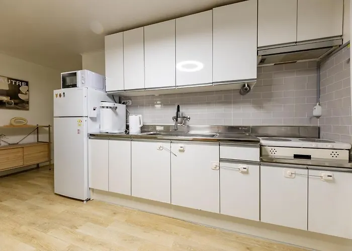 Willa Aneuk,3br,8명,장기숙박,서울대학교,친절한 국가공인 관광통역 안내사의 호텔급 컨시어지 서비스,강남,홍대,명동,,성수,고척돔,kspo돔,지하철,도심접근성 *