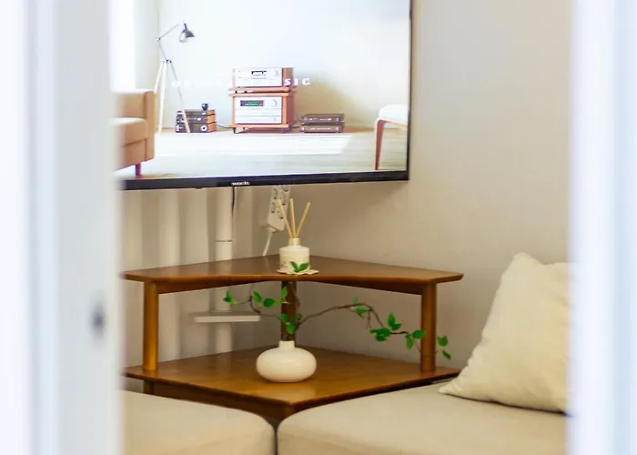 Aneuk,3br,8명,장기숙박,서울대학교,친절한 국가공인 관광통역 안내사의 호텔급 컨시어지 서비스,강남,홍대,명동,,성수,고척돔,kspo돔,지하철,도심접근성 * Seoel