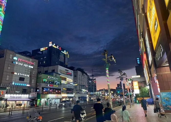 Aneuk,3br,8명,장기숙박,서울대학교,친절한 국가공인 관광통역 안내사호스트,강남,홍대,명동,,성수,고척돔,kspo돔,지하철,도심접근성 *
